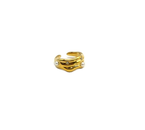 PANDORA. Gold stainless steel ring with wavy design, pearls, and sparkling details. Ατσάλινο δαχτυλίδι, ατσάλινα κοσμήματα, stainless steel rings, stainless steel jewelry