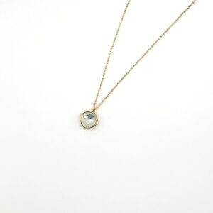 Gold stainless steel necklace with a delicate chain and a square clear zircon set in an elegant metal frame. Perfect for elegant and minimal looks. Ατσάλινο κολιέ