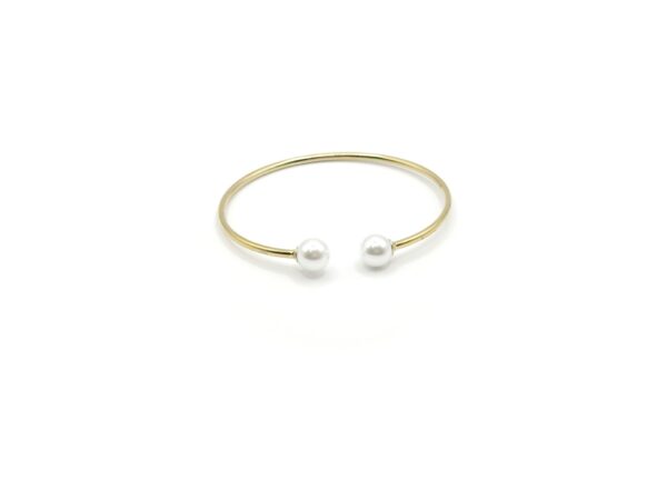 Afroditi. Gold stainless steel bracelet with two elegant white pearls, featuring a minimal and timeless design. Ατσάλινο βραχιόλι, stainless steel jewelry, stainless steel bracelets