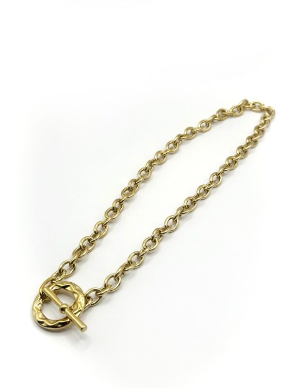 Malvina. Gold-tone stainless steel necklace with a stylish toggle clasp. Ατσάλινο κολιέ, ατσάλινα κολιέ, stainless steel jewelry