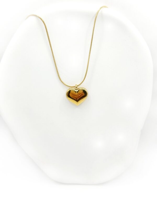 ANABEL. Stainless steel necklace with a gold-tone heart pendant. stainless steel jewelry, ατσάλινα κολιέ, ατσάλινο κολιέ, ατσάλινα κοσμήματα