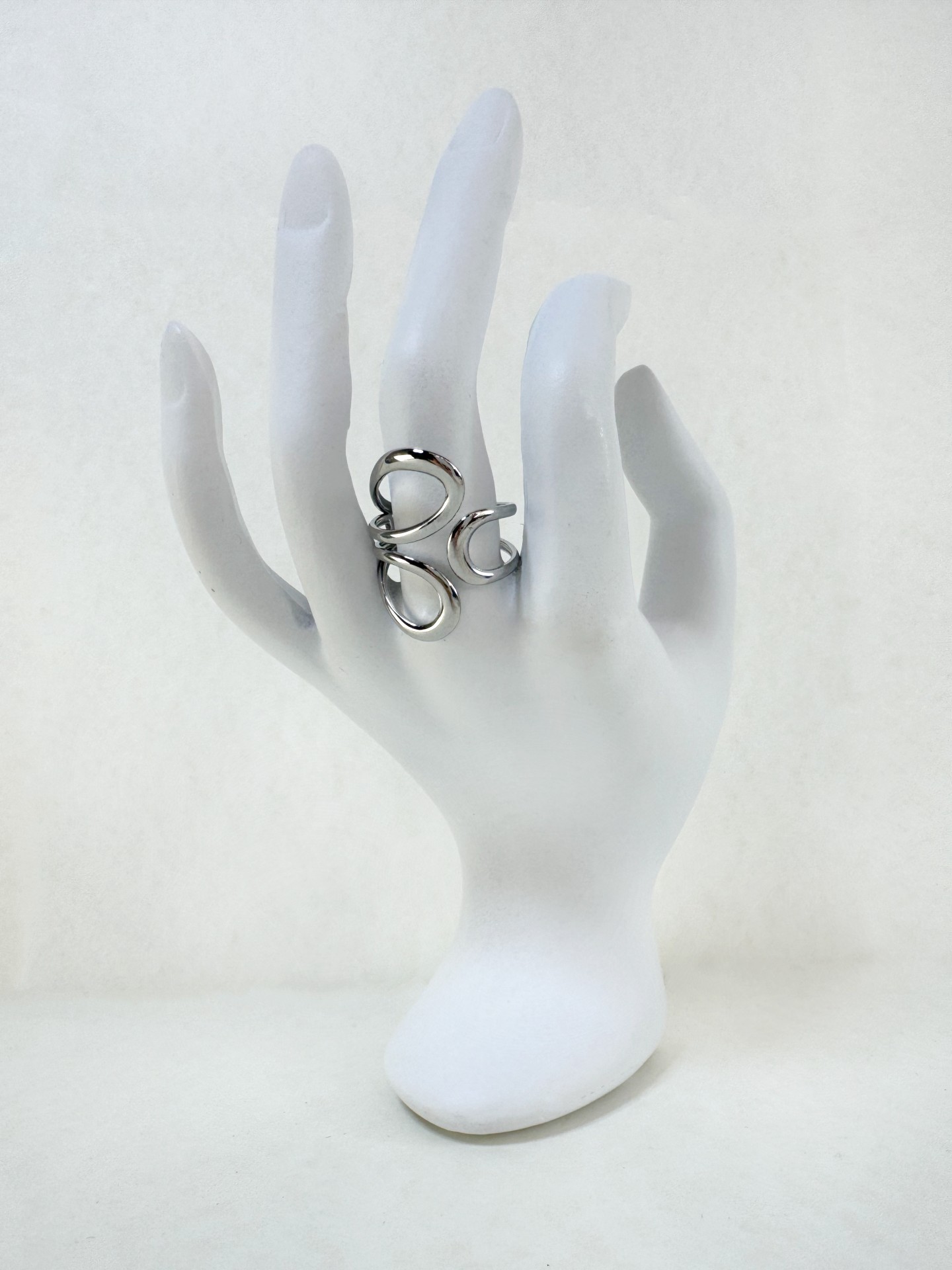 MAGNOLIA STAINLESS STEEL RING -3 Magnolia